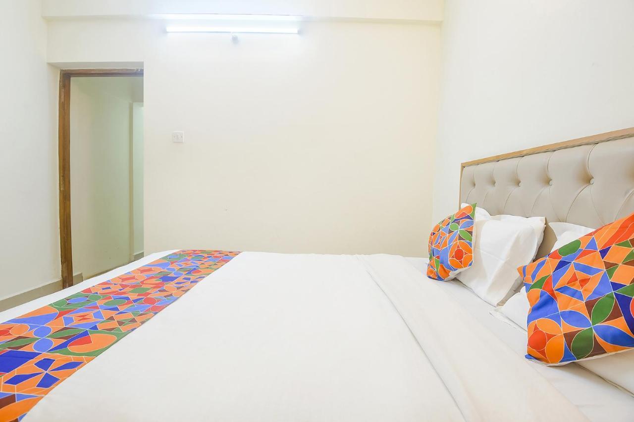 Fabexpress De Classio With Pool - Nr Candolim Beach Hotel Ngoại thất bức ảnh