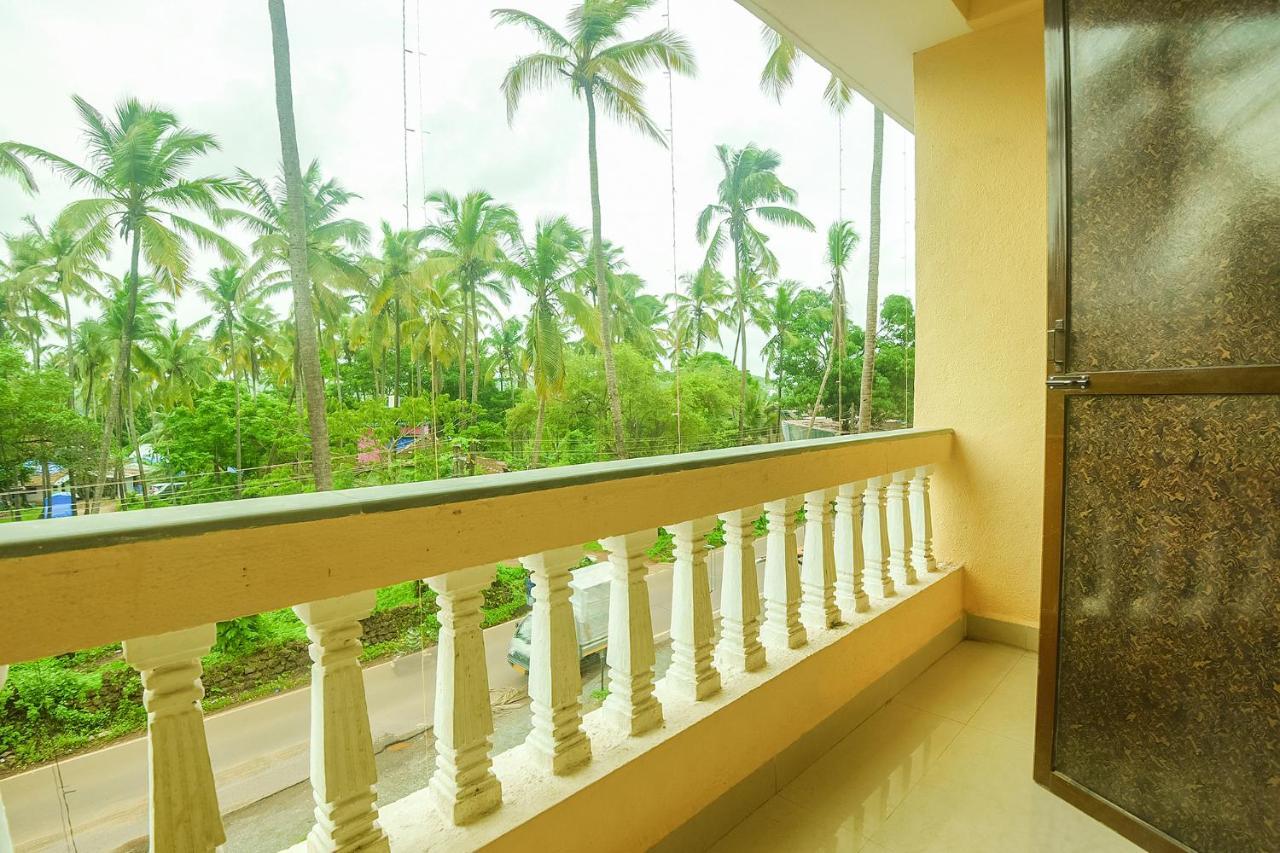 Fabexpress De Classio With Pool - Nr Candolim Beach Hotel Ngoại thất bức ảnh