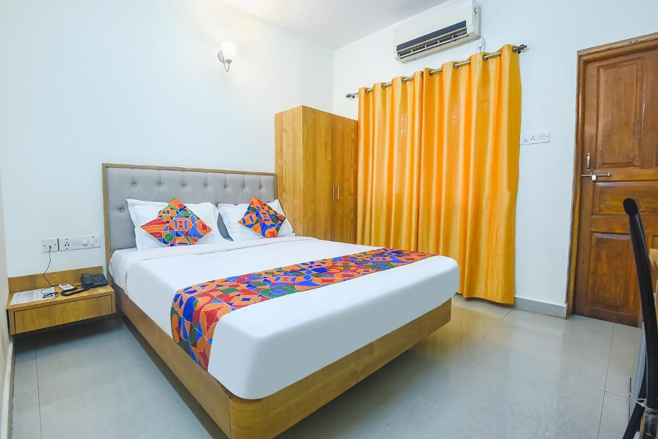 Fabexpress De Classio With Pool - Nr Candolim Beach Hotel Ngoại thất bức ảnh